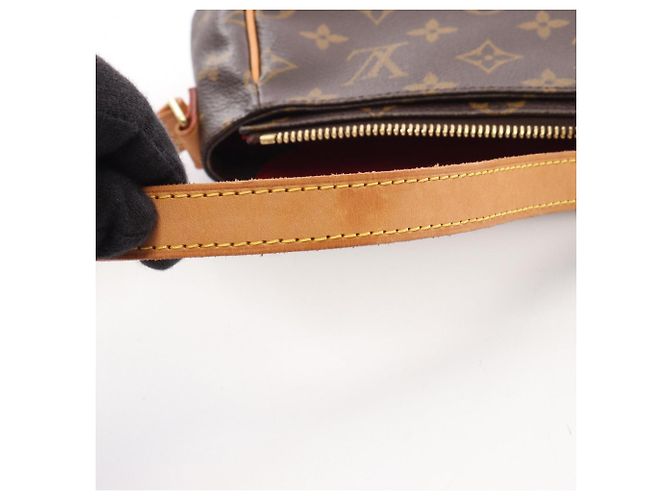 Sac à épaule Louis Vuitton Vivacite PM - vue 10