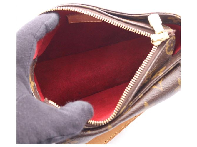 Sac à épaule Louis Vuitton Vivacite PM - vue 3