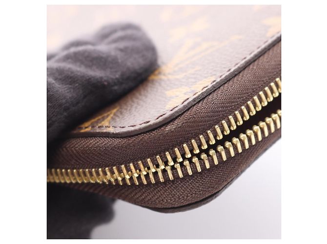 Louis Vuitton Zippy Organizer Long Wallet - view 6