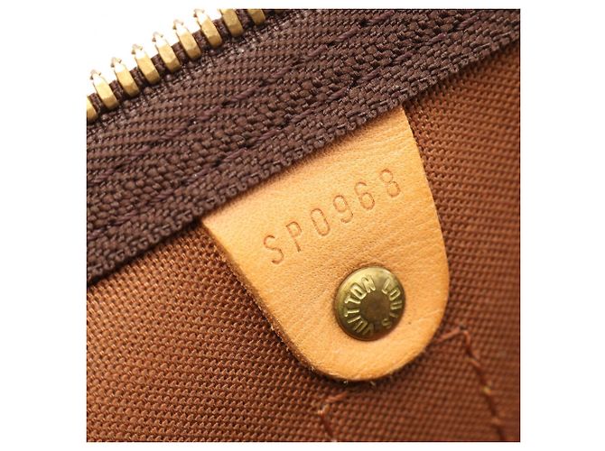 Louis Vuitton Keepall 55 Boston Bag - view 5