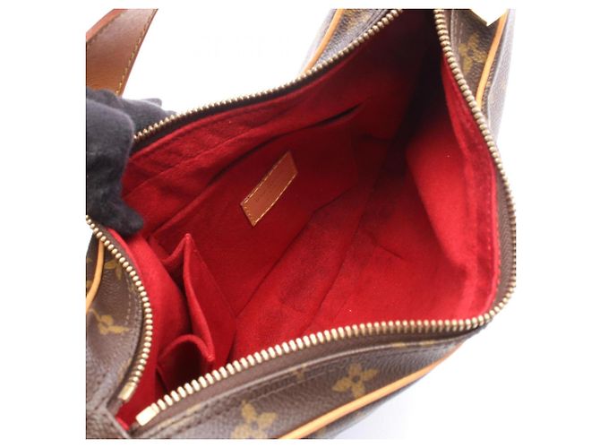 Bolso de hombro Louis Vuitton Croissant MM Monogram - vista 3
