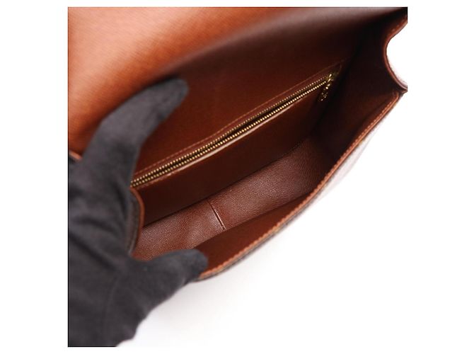 Borsa a tracolla Louis Vuitton Saint Cloud GM - vista 3