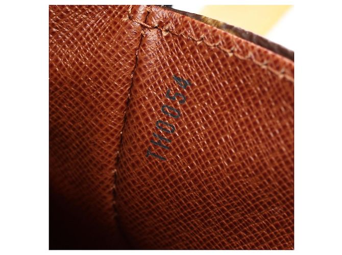 Borsa a tracolla Louis Vuitton Saint Cloud GM - vista 5