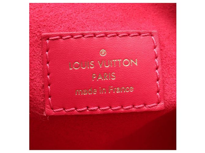 Louis Vuitton OnTheGo PM 2-Way Tote Bag - view 4