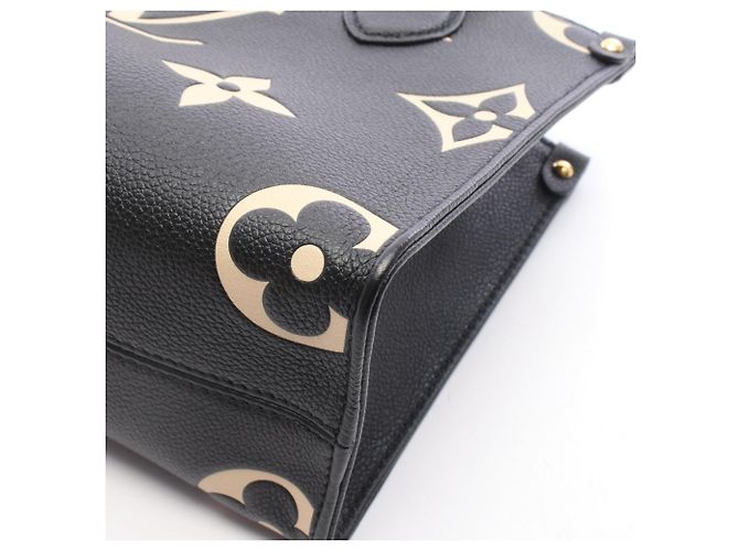 Sac à main 2-Way Louis Vuitton OnTheGo PM Bicolor - vue 6