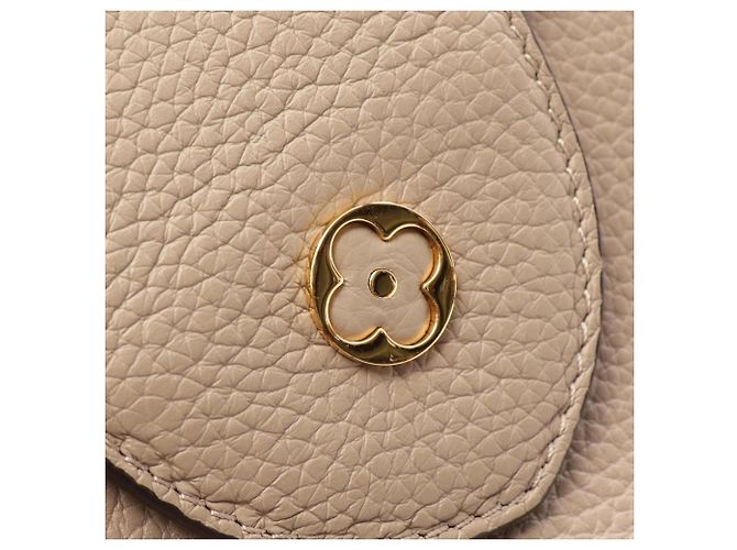 Bolsa 2-Way Louis Vuitton Capucines BB - vista 8