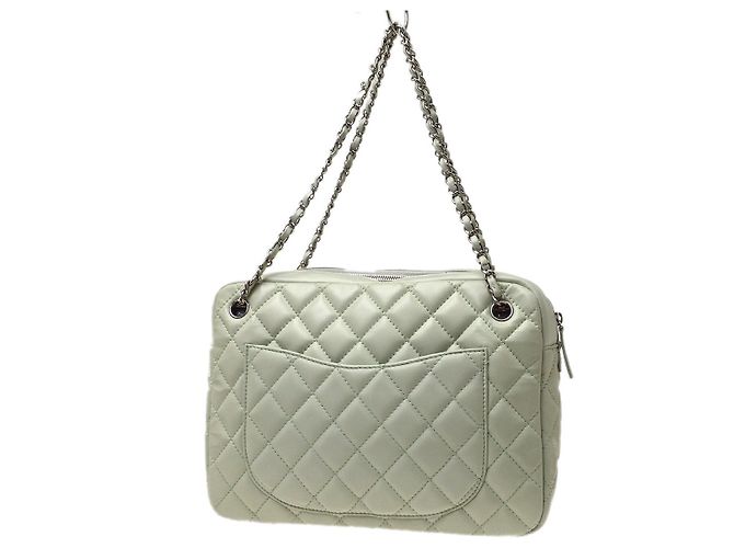 Chanel Camera Case Quilted Lambskin Medium - vista 2