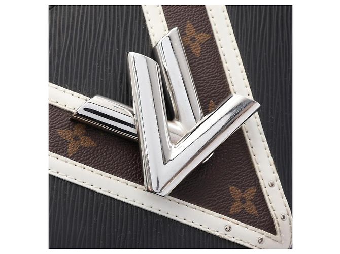 Borsa a tracolla Louis Vuitton Twist MM - vista 11