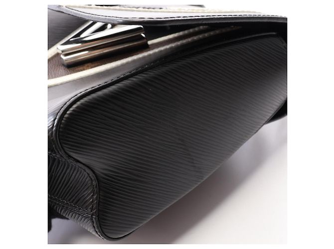 Borsa a tracolla Louis Vuitton Twist MM - vista 8