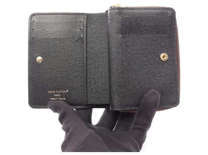 Louis Vuitton Portefeuille Lou Bi-fold Wallet - Ansicht 3