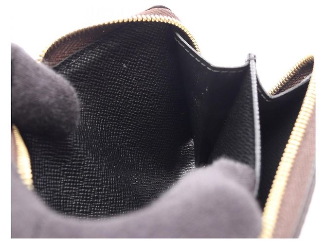 Louis Vuitton Portefeuille Lou Bi-fold Wallet - Ansicht 6