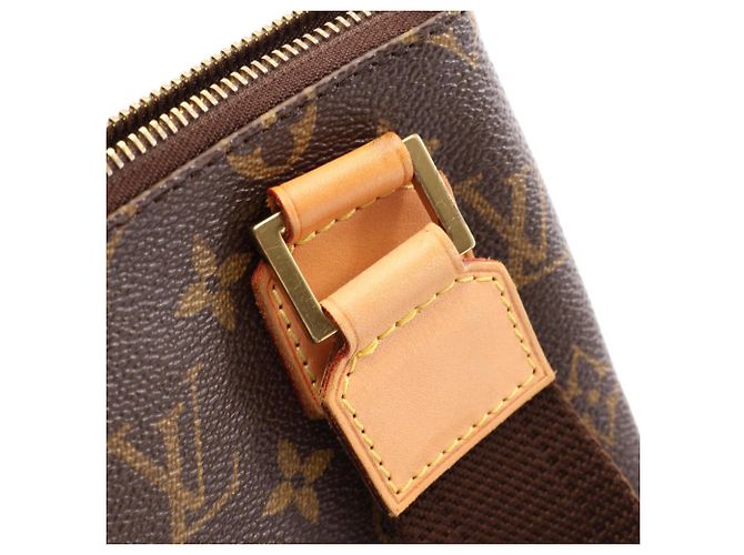 Louis Vuitton Pochette Bosphore Shoulder Bag - view 10