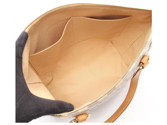 Louis Vuitton Totally PM Tote Bag in Weiß - Ansicht 3