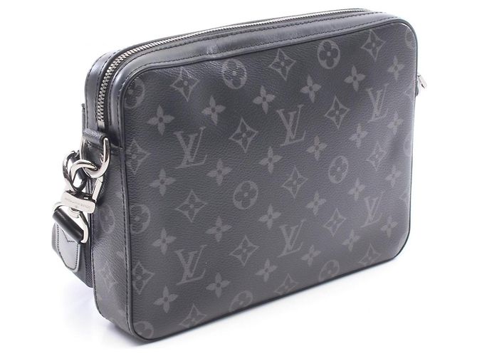 Bolsa de Ombro Louis Vuitton Trio Messenger Monogram Eclipse - vista 2