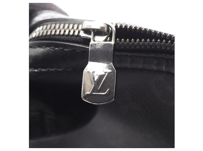 Borsa a tracolla Louis Vuitton Trio Messenger - vista 11