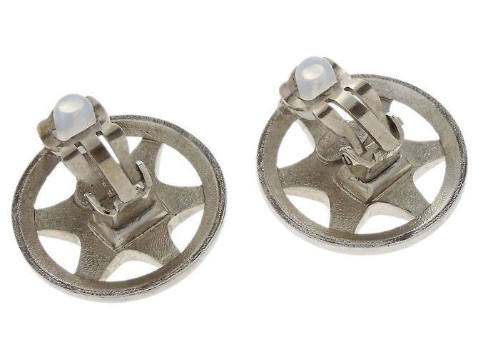 Chanel Vintage Cut-out CC Clip-On Metal - vista 2