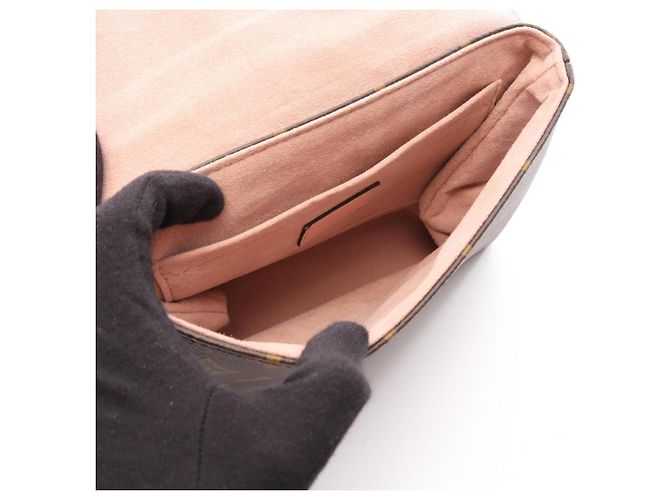 Bolso de mano 2-Way Louis Vuitton Rocky BB - vista 3