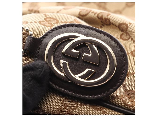 Bolso Tote Gucci Sukey GG Canvas - vista 10