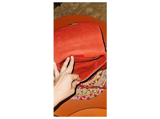 Bolsa de ombro Louis Vuitton Juno em couro vermelho - vista 5