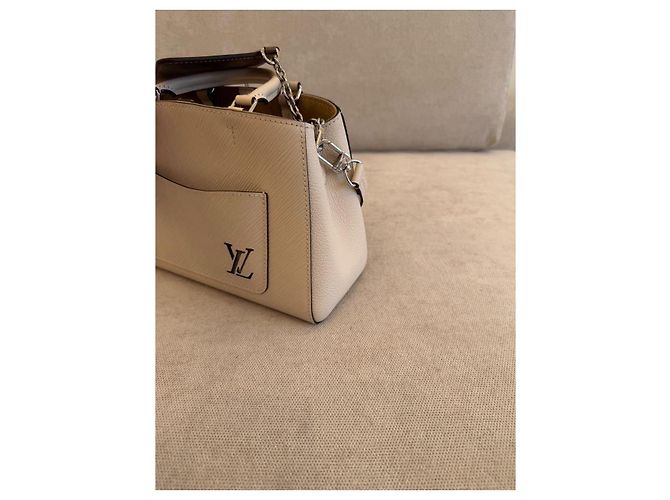 Louis Vuitton BB Marelle Borsa a mano in pelle grana bianca - vista 4