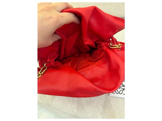 Loewe Flamenco Mini Borsa Secchiello Pelle Rossa - vista 14
