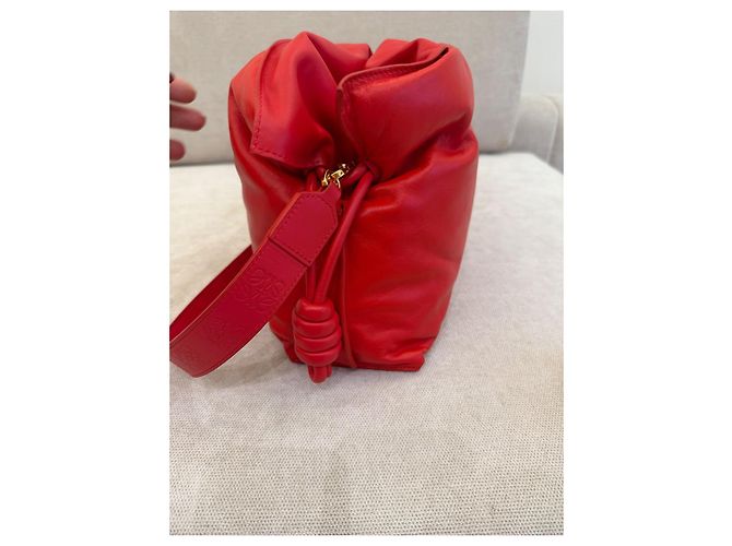Loewe Flamenco Mini Borsa Secchiello Pelle Rossa - vista 4