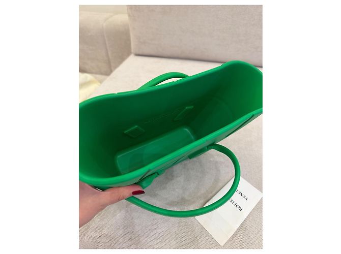 Bottega Veneta Cabat Borsa a Secchiello in Gomma Verde - vista 8