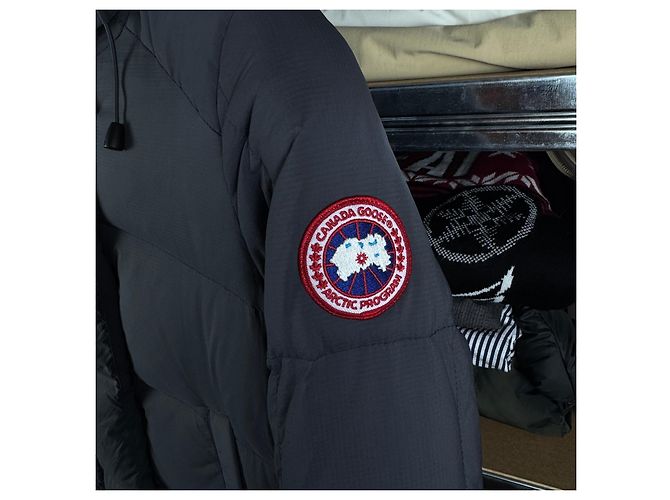 Abrigo Canada Goose Alliston Plegable Mujer Gris 5077L MSRP $1,050 Talla XS - vista 10