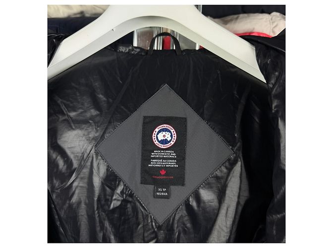 Abrigo Canada Goose Alliston Plegable Mujer Gris 5077L MSRP $1,050 Talla XS - vista 14