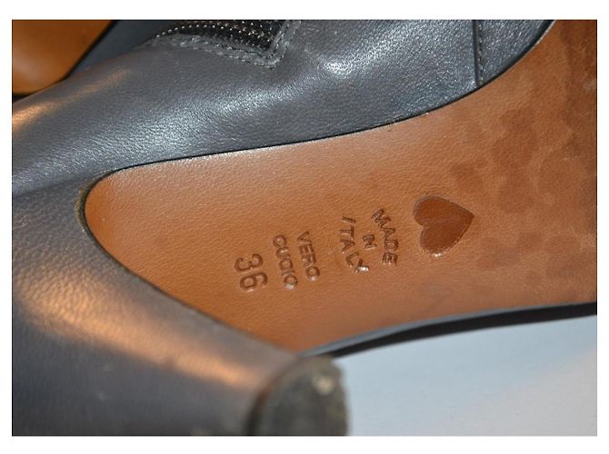 Moschino Cheap and Chic Lederstiefel Grau - Ansicht 6
