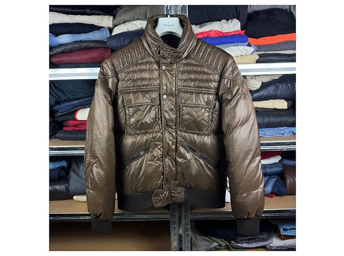 Moncler Columbus Brown Puffer Jacke für Herren Leder-Logo Größe 3 / M-L - Ansicht 2