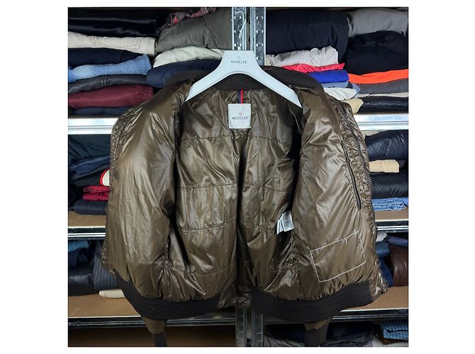 Moncler Columbus Brown Puffer Jacke für Herren Leder-Logo Größe 3 / M-L - Ansicht 4
