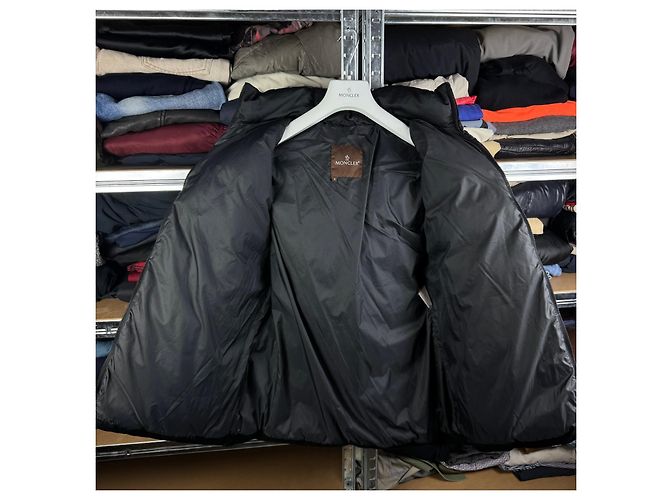 Giacca puffer con cappuccio Moncler nera da donna Taglia 2 / M - vista 3