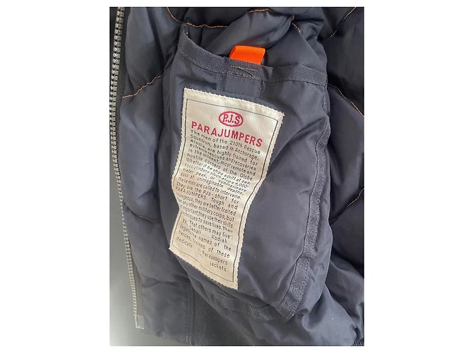 Parajumpers Schwarze Bomberjacke mit Pelzkapuze - Ansicht 9