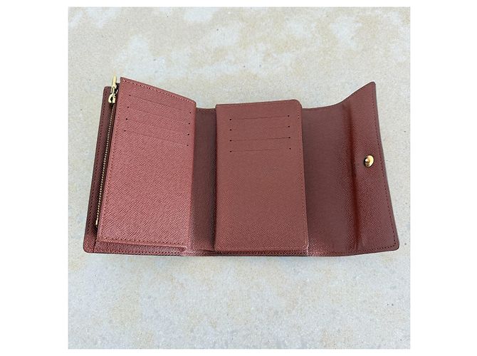 Louis Vuitton Alexandra Monogram Geldbörse - Ansicht 11