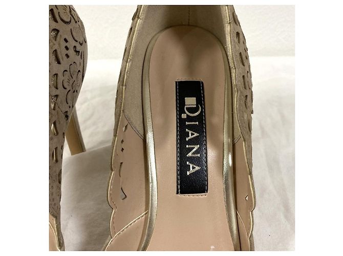 Autre Marque Décolleté in camoscio traforato DIANA - vista 7