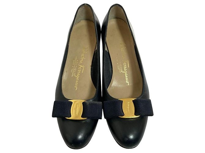 Salvatore Ferragamo Vara Lederpumps - Ansicht 2