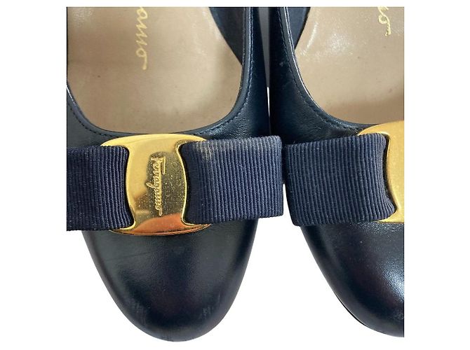 Salvatore Ferragamo Vara Lederpumps - Ansicht 9