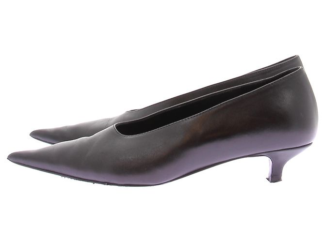 Totême Schwarze Leder-Pumps - Ansicht 2