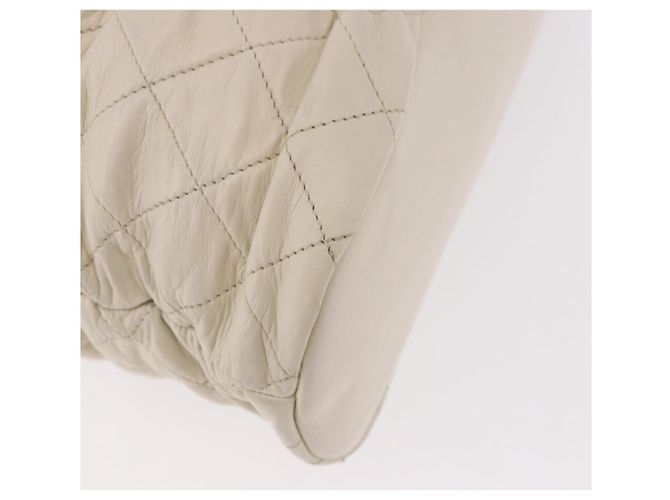 Borsa a tracolla CHANEL Chain Matelasse in pelle d'agnello Ivory Silver CC - vista 16