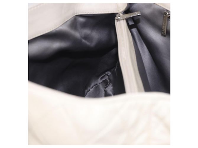 Borsa a tracolla CHANEL Chain Matelasse in pelle d'agnello Ivory Silver CC - vista 25