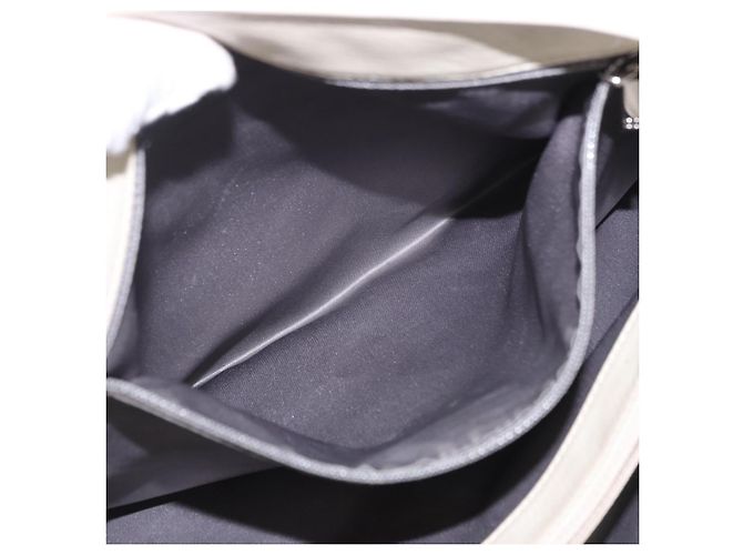 Borsa a tracolla CHANEL Chain Matelasse in pelle d'agnello Ivory Silver CC - vista 30
