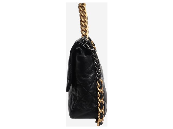 Chanel Bolsa de ombro acolchoada em pele de cordeiro preta 19 com corrente - vista 2