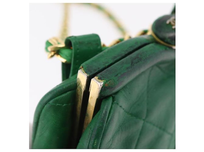 Borsa a tracolla CHANEL Matelasse con catena in pelle d'agnello verde e CC dorato - vista 9