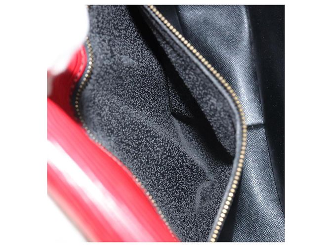 Borsa a tracolla LOUIS VUITTON Epi Saint Cloud GM Rossa M52197 LV - vista 11