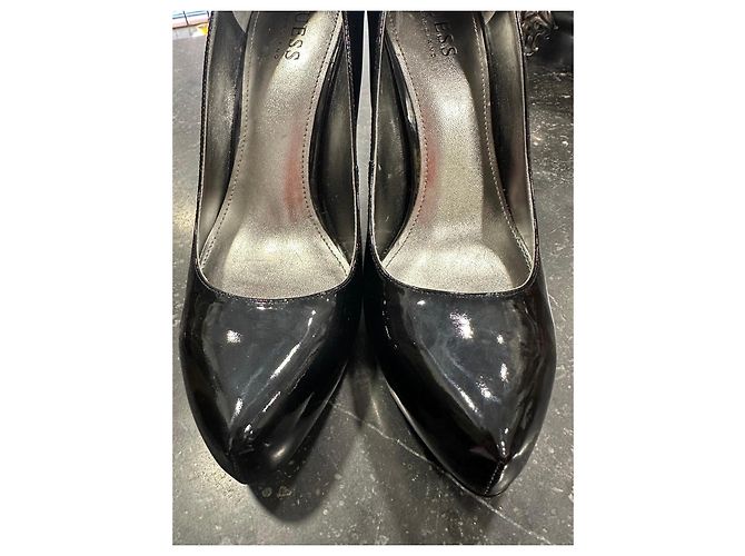 Décolleté Guess in vernice nero - vista 3