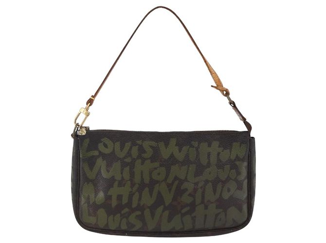 LOUIS VUITTON Graffiti Pochette Accessoires Pouch Khaki M92191 LV - vue 13
