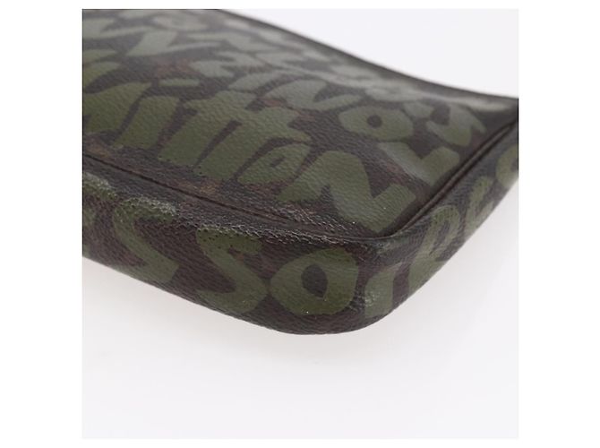 LOUIS VUITTON Graffiti Pochette Accessoires Pouch Khaki M92191 LV - vue 14