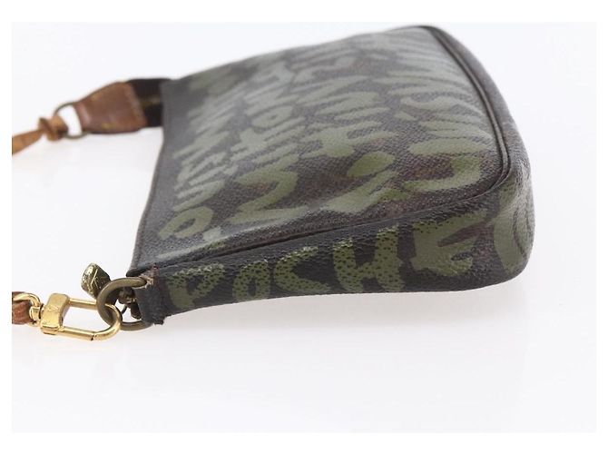 LOUIS VUITTON Graffiti Pochette Accessoires Pouch Khaki M92191 LV - vue 3