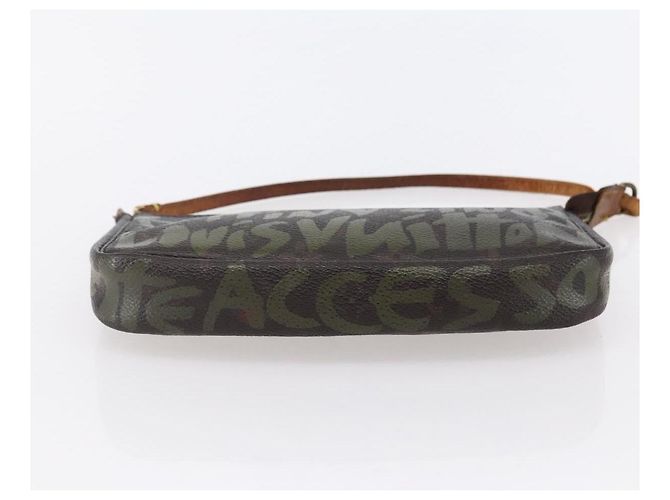 LOUIS VUITTON Graffiti Pochette Accessoires Pouch Khaki M92191 LV - vue 5